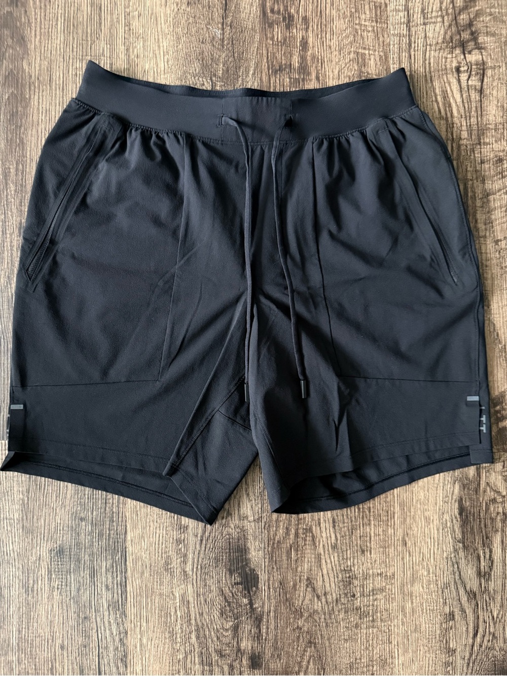 Lululemon License to Train Linerless Short 7" (Medium)
